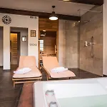 Stodola 公寓式酒店 *