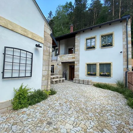 Stodola Bělá pod Bezdězem