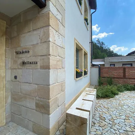 アパートホテル Stodola