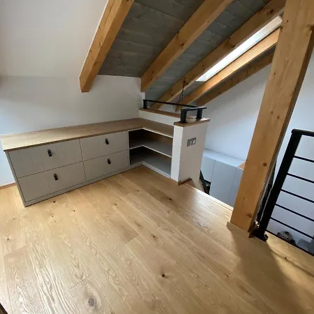 Stodola Bela pod Bezdezem