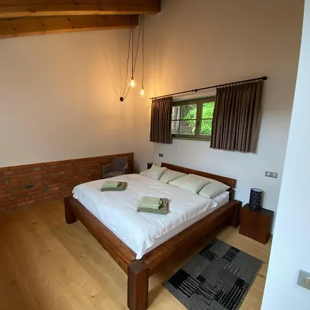 Stodola アパートホテル *