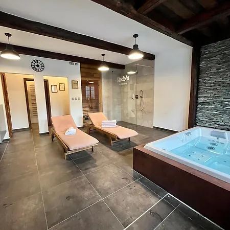 アパートホテル Stodola